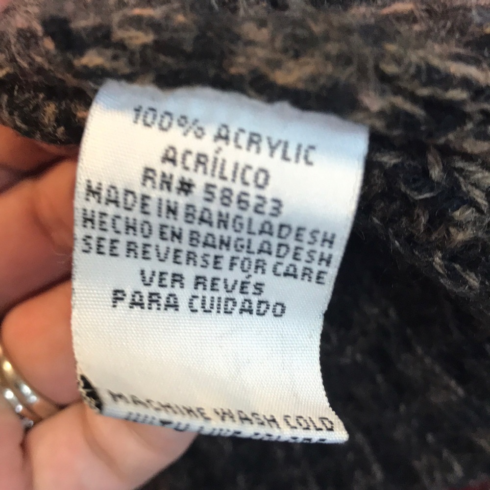 Effect- Button Sweater - Picture 6 of 6